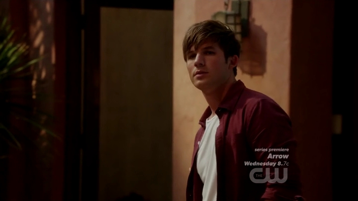 90210.s05e01.hdtv.x264-2hd.mp4_001426550.jpg